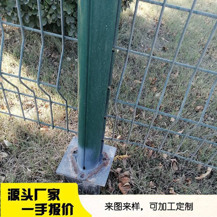 青海海南 铁丝网内的变迁与边界